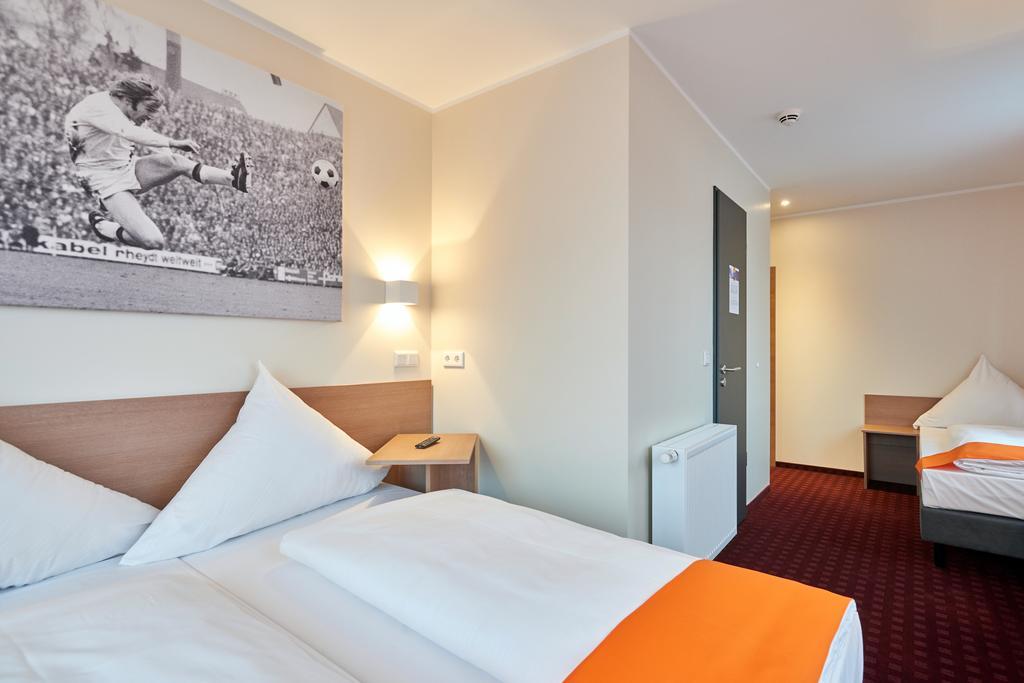 Mcdreams Hotel Moenchengladbach Dış mekan fotoğraf