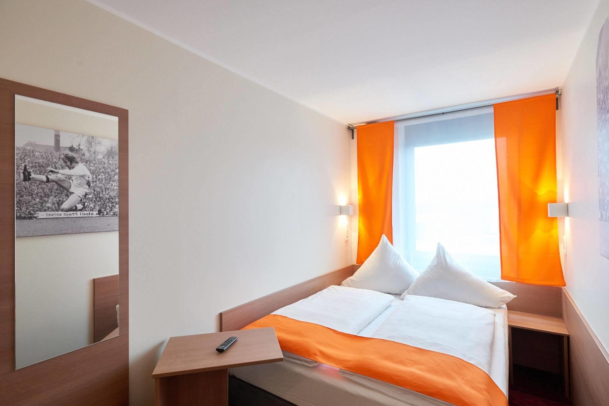 Mcdreams Hotel Moenchengladbach Dış mekan fotoğraf